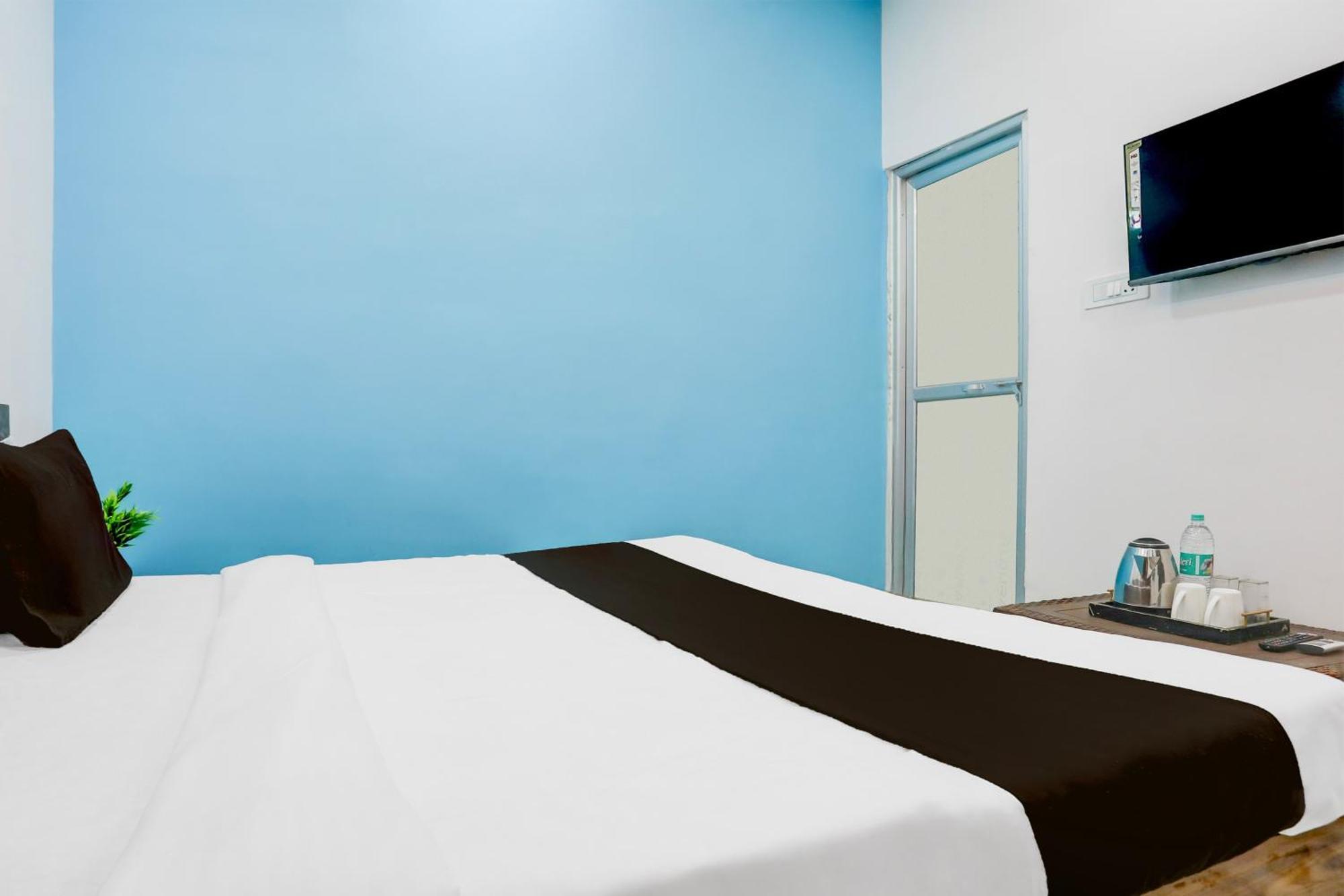 Super Hotel O Imperial Jabalpur Bagian luar foto